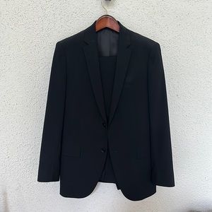 Theory Suit - 38R